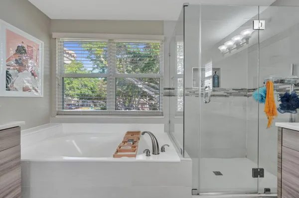 $1,100,000 | 6820 Northwest 73rd Street, Parkland, FL 33067