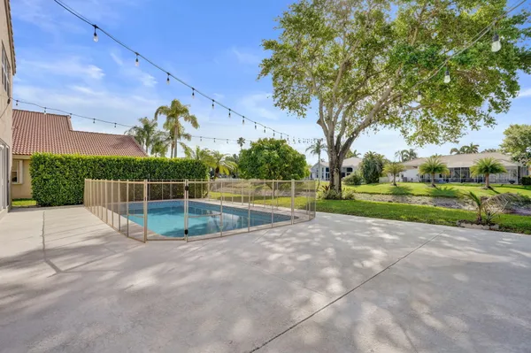 $1,100,000 | 6820 Northwest 73rd Street, Parkland, FL 33067