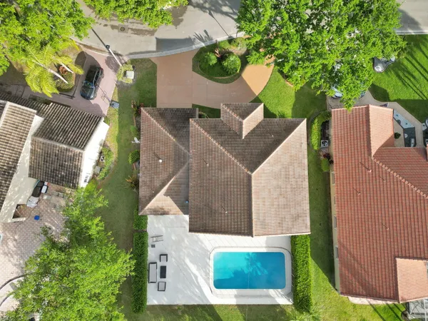 $1,100,000 | 6820 Northwest 73rd Street, Parkland, FL 33067