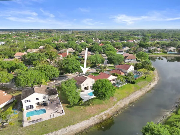 $1,100,000 | 6820 Northwest 73rd Street, Parkland, FL 33067