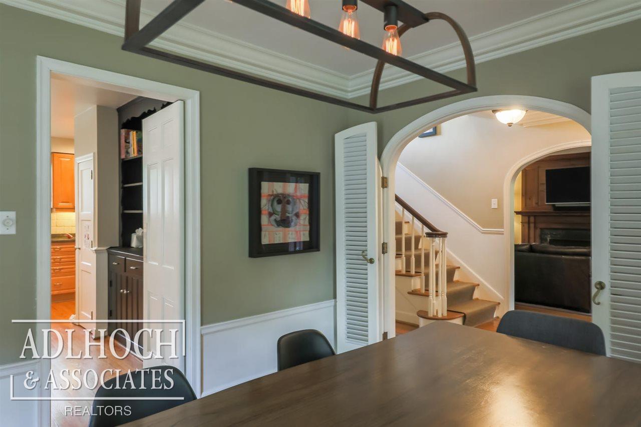 1134 Yorkshire Road Grosse Pointe, MI 48230 - Photo 12 of 30 50015160-13.JPG