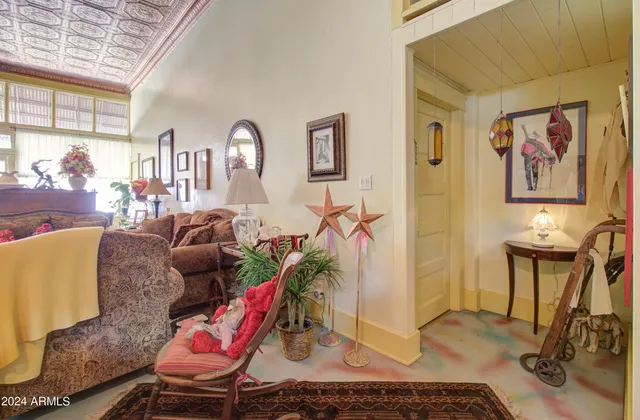 $750,000 | 198 Chisholm Avenue, Miami, AZ 85539