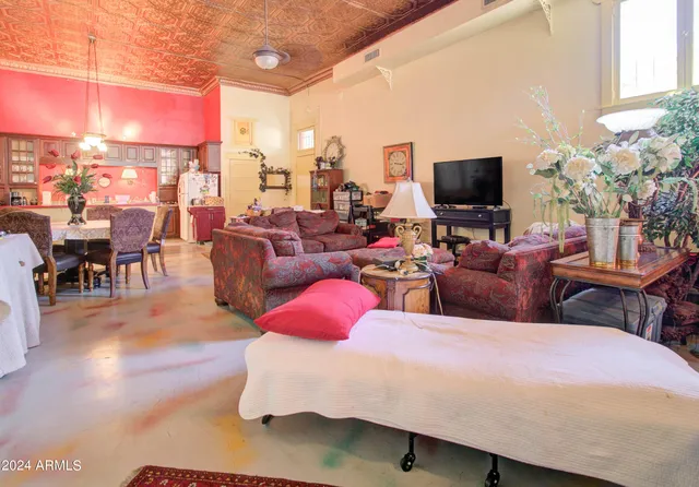 $750,000 | 198 Chisholm Avenue, Miami, AZ 85539