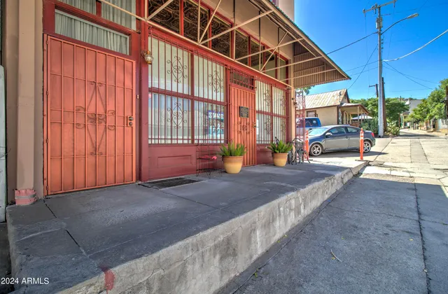 $750,000 | 198 Chisholm Avenue, Miami, AZ 85539