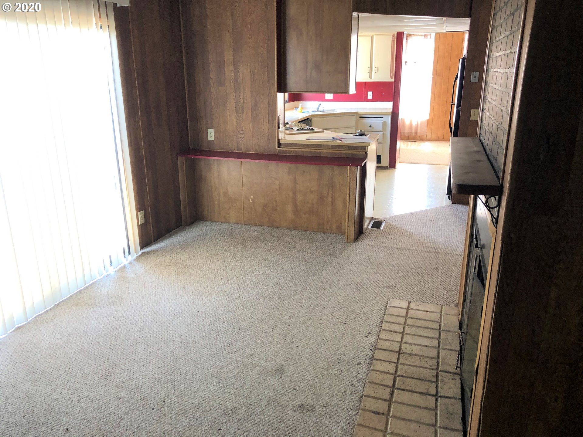 544 South 53rd Street Springfield, OR 97478 - Photo 4 of 12