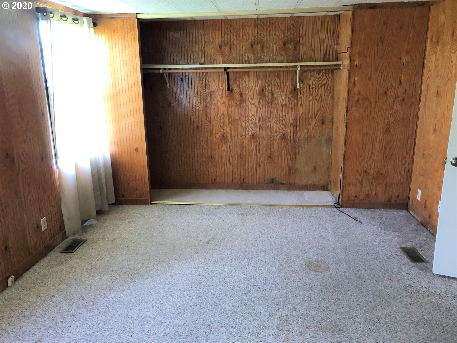 544 South 53rd Street Springfield, OR 97478 - Photo 10 of 12
