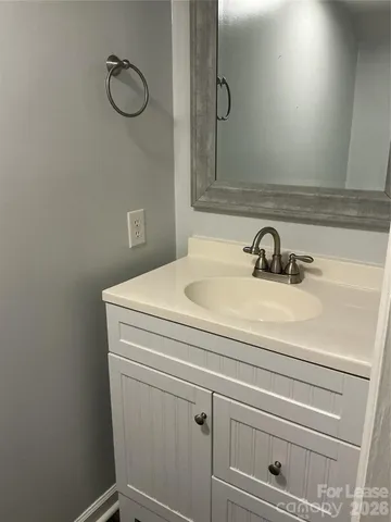 $1,350 | 415 East Broad Street, Unit A5, Statesville, NC 28677