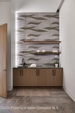 $75,000,000 | 401 Carroll Drive, Aspen, CO 81612