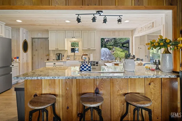 a vase of flowers sitting on a table