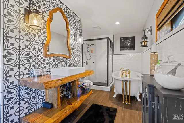 $1,999,900 | Undisclosed Address, Bass Lake, CA 93604