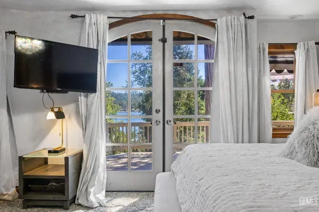 $1,999,900 | Undisclosed Address, Bass Lake, CA 93604