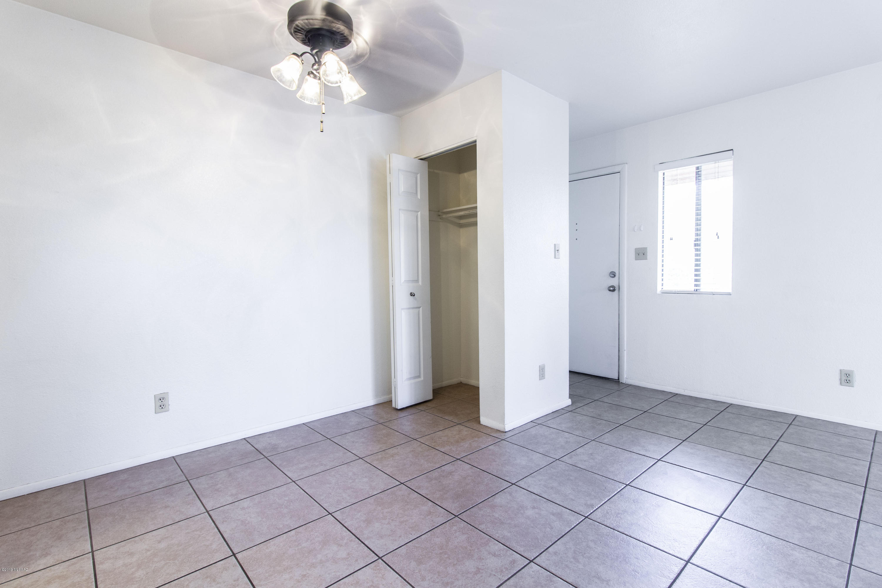 1745 East Glenn Street, Unit 101 Tucson, AZ 85719 - Photo 7 of 23
