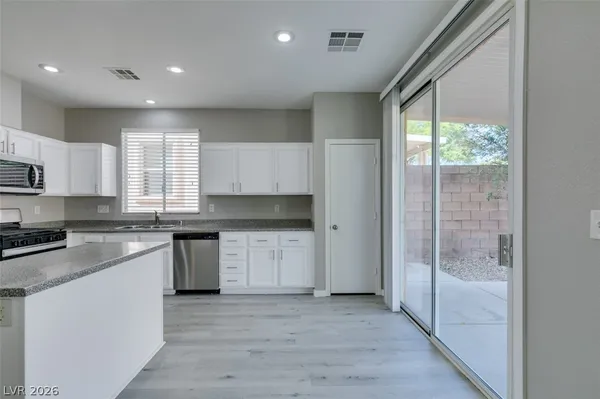 $2,275 | 10928 Sutter Hills Avenue, Las Vegas, NV 89144
