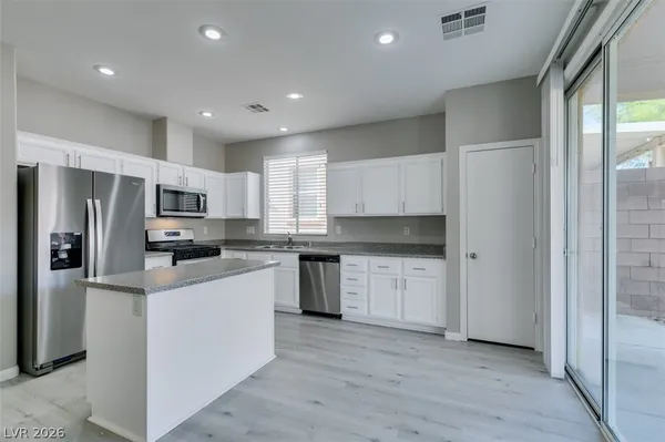 $2,275 | 10928 Sutter Hills Avenue, Las Vegas, NV 89144