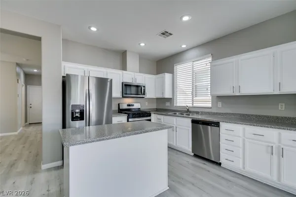 $2,275 | 10928 Sutter Hills Avenue, Las Vegas, NV 89144