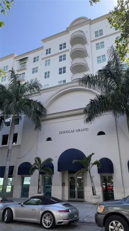 $2,050 | 50 Menores Avenue, Unit 512, Coral Gables, FL 33134