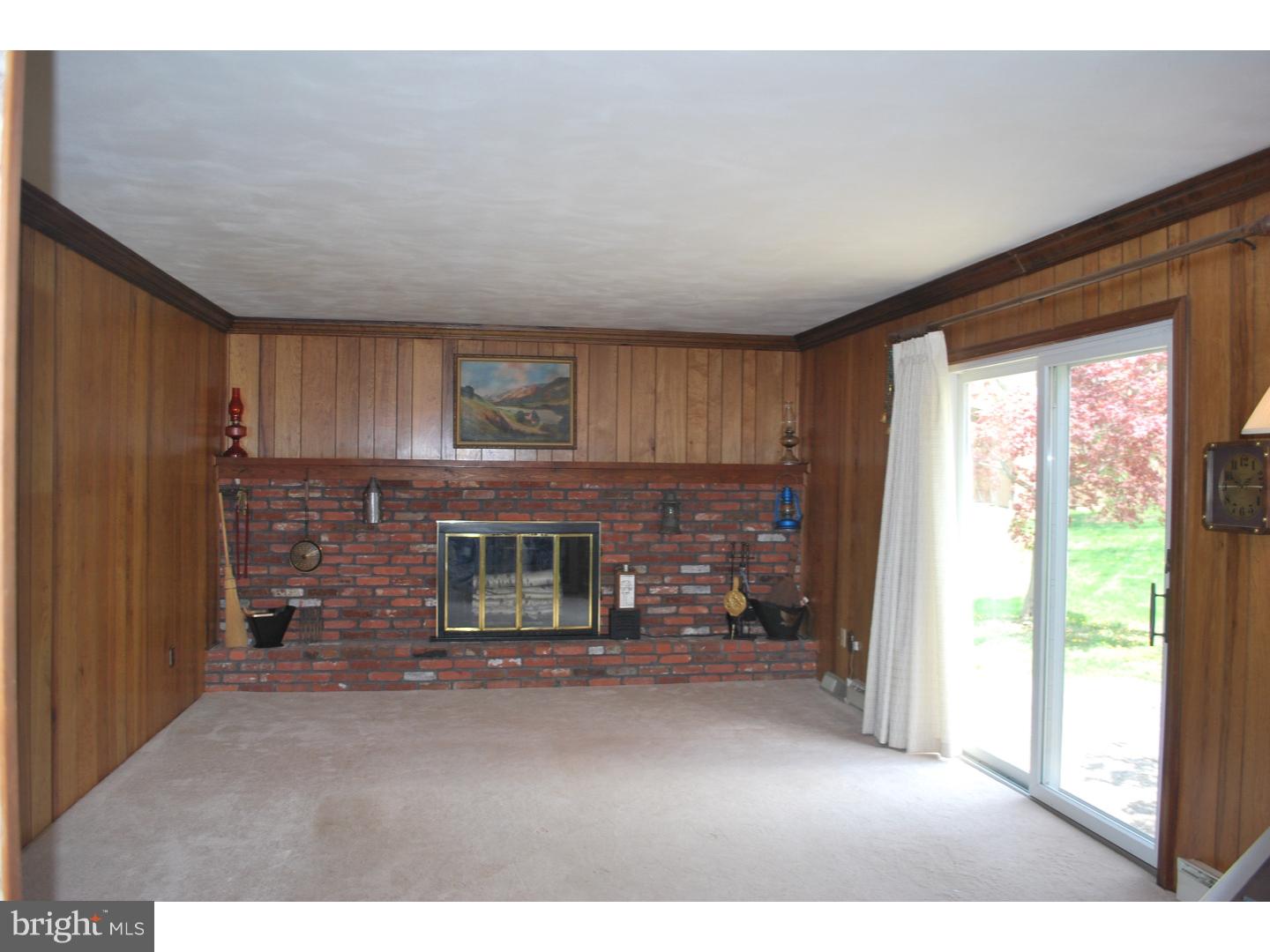 13 Far View Road Chalfont, PA 18914 - Photo 7 of 23 Family Room