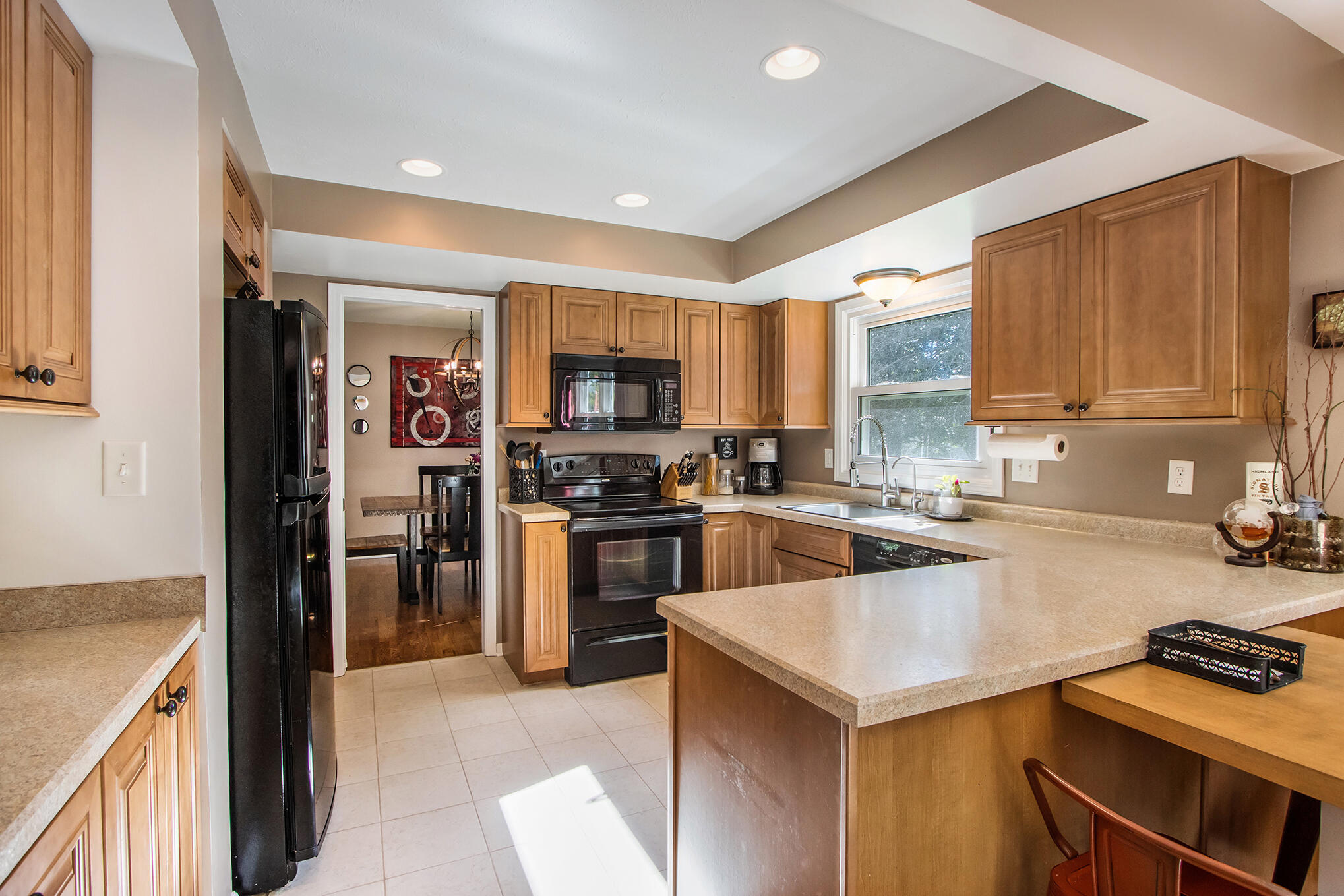 819 Northampton Road Kalamazoo, MI 49006 - Photo 7 of 27 819Northhampton_31