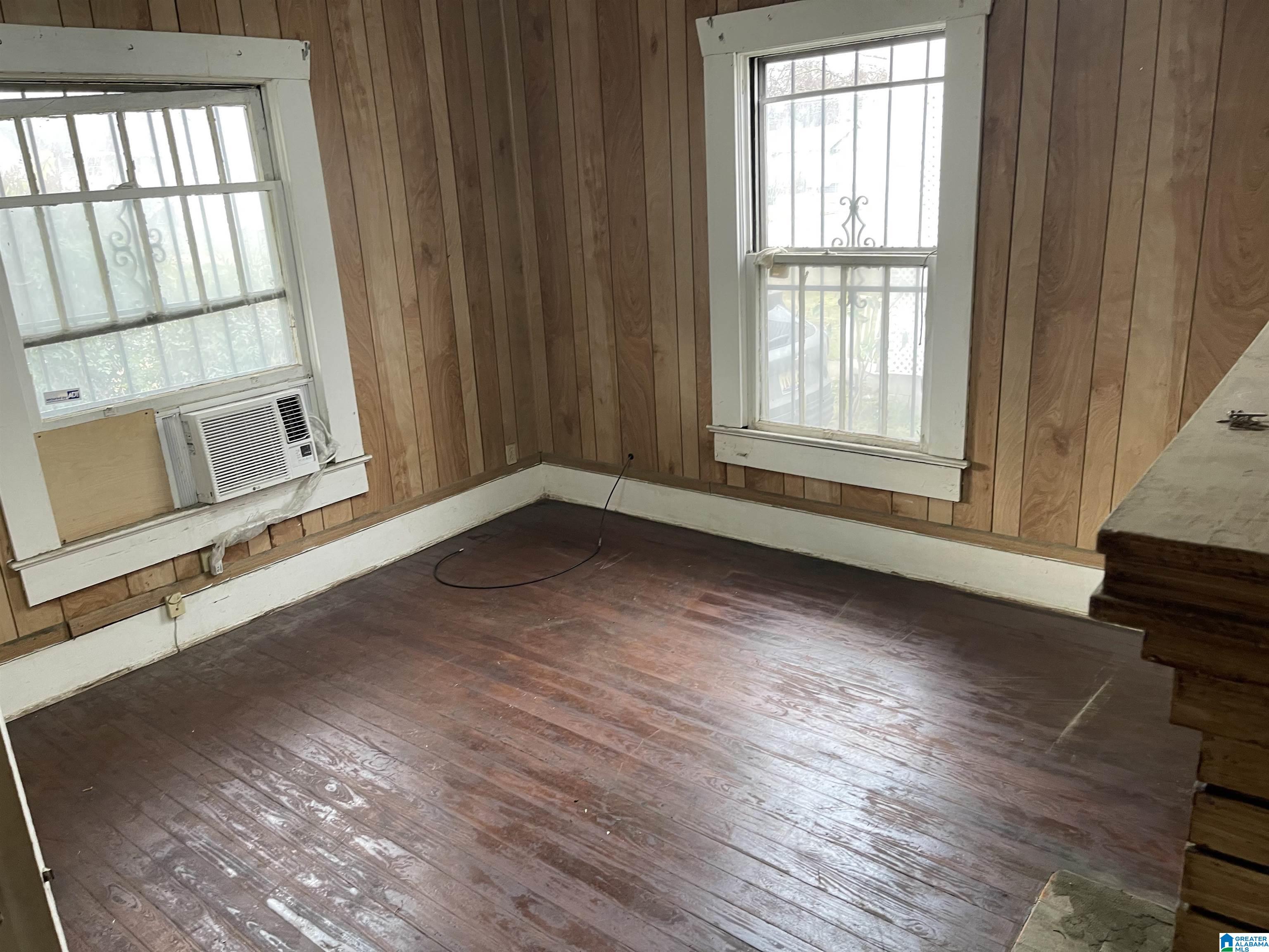 4813 Court South Birmingham, AL 35208 - Photo 4 of 11