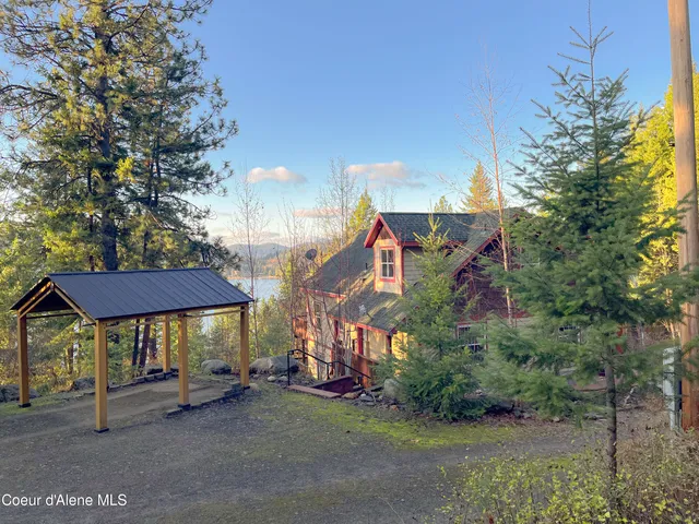 $799,900 | 314 Overlake View Road, Cocolalla, ID 83813