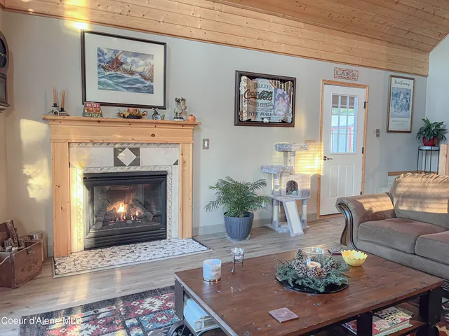 $799,900 | 314 Overlake View Road, Cocolalla, ID 83813