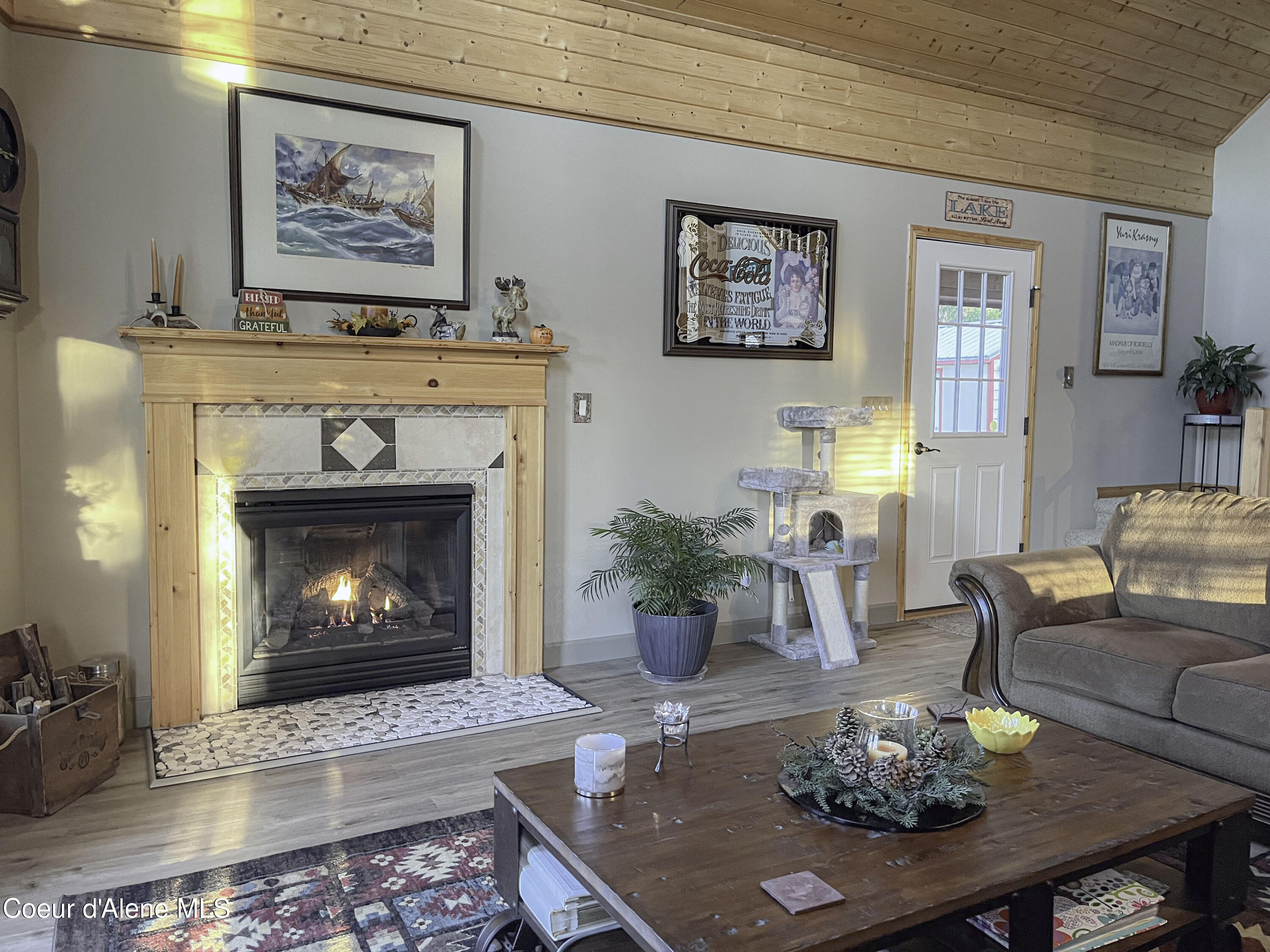 314 Overlake View Road Cocolalla, ID 83813 - Photo 5 of 52 gasfireplace