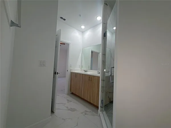 $1,950 | 1744 Barton Towne Circle, St. Cloud, FL 34769