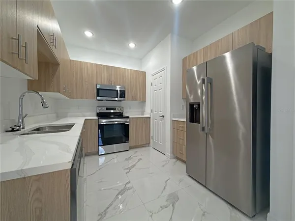 $1,950 | 1744 Barton Towne Circle, St. Cloud, FL 34769