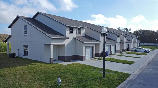 $1,950 | 1744 Barton Towne Circle, St. Cloud, FL 34769