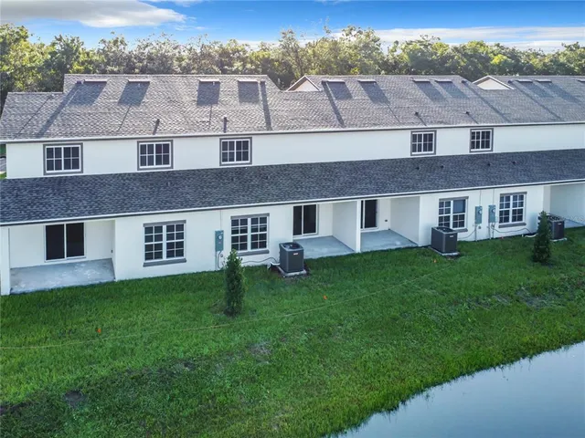 $2,100 | 1744 Barton Towne Circle, St. Cloud, FL 34769