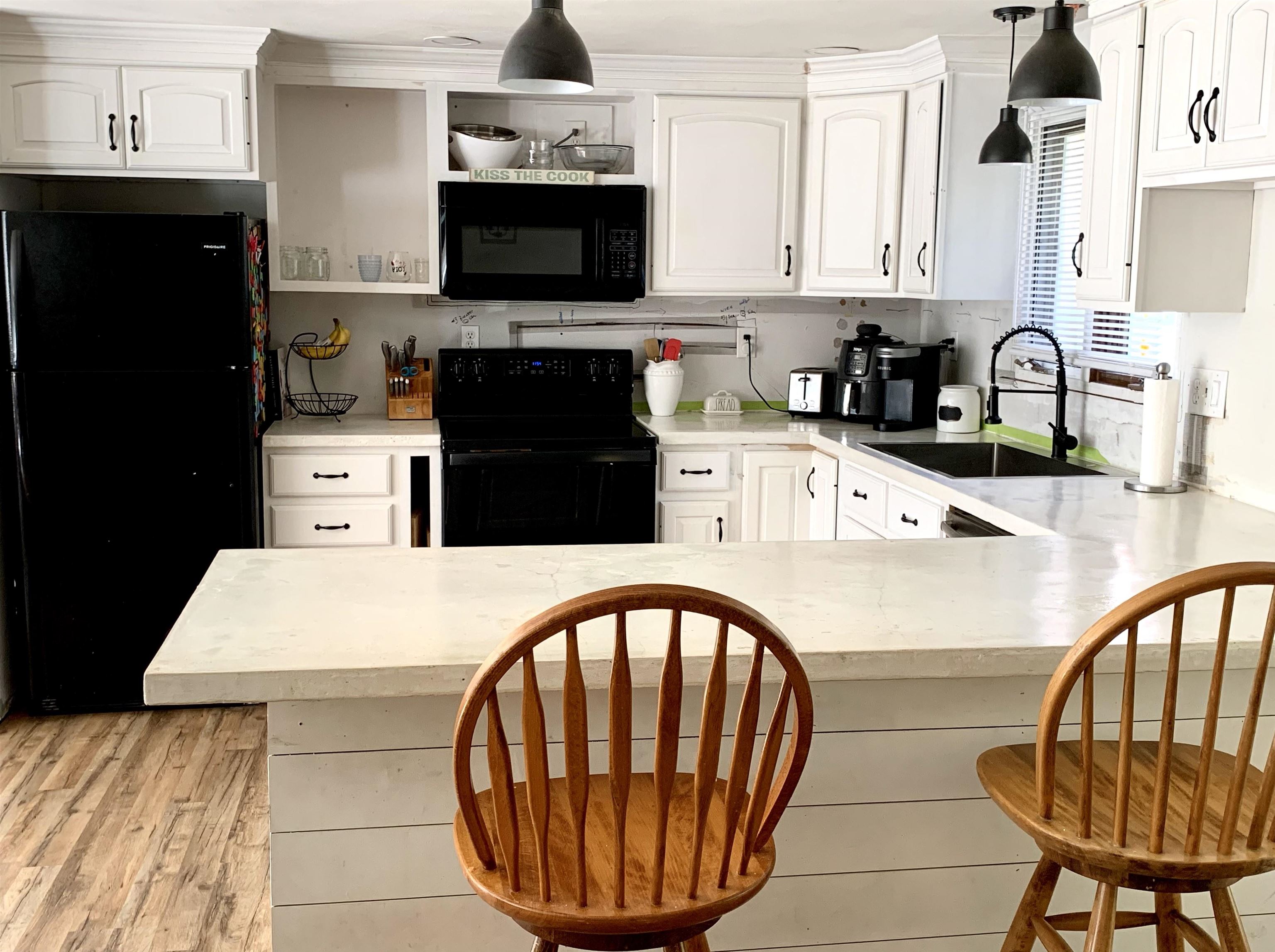 226 Dutile Road Belmont, NH 03220 - Photo 3 of 27