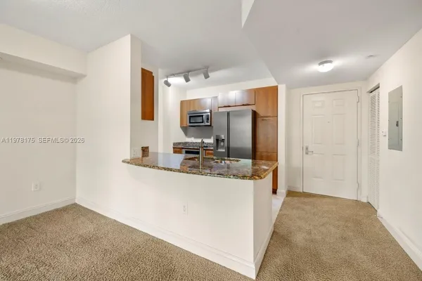 $2,050 | 510 Northwest 84th Avenue, Unit 322, Plantation, FL 33324