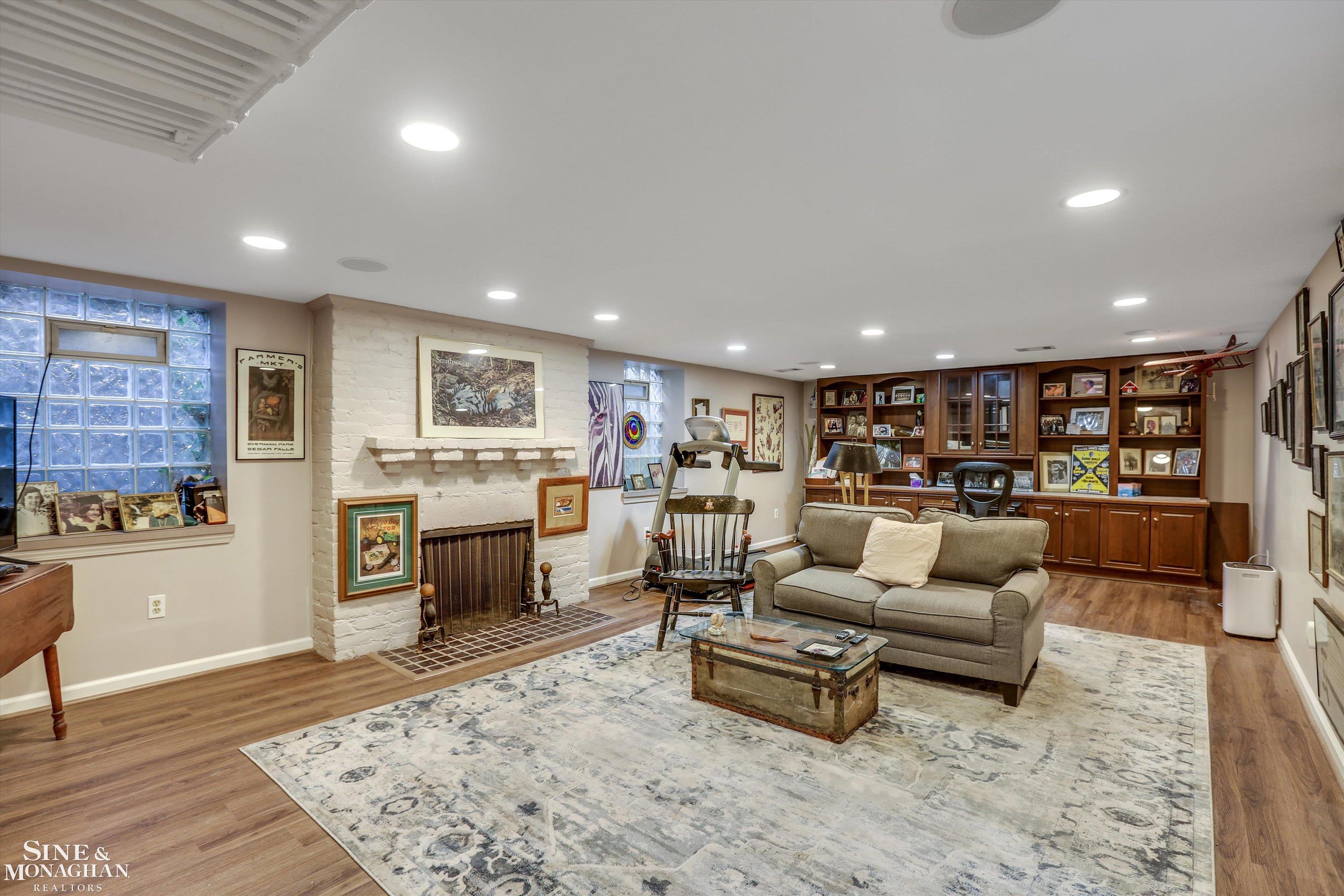 274 Lewiston Road Grosse Pointe, MI 48236 - Photo 39 of 55 Basement Rec Room