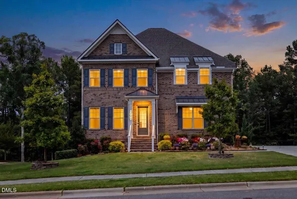 $1,025,000 | 1049 Queensdale Drive, Cary, NC 27519