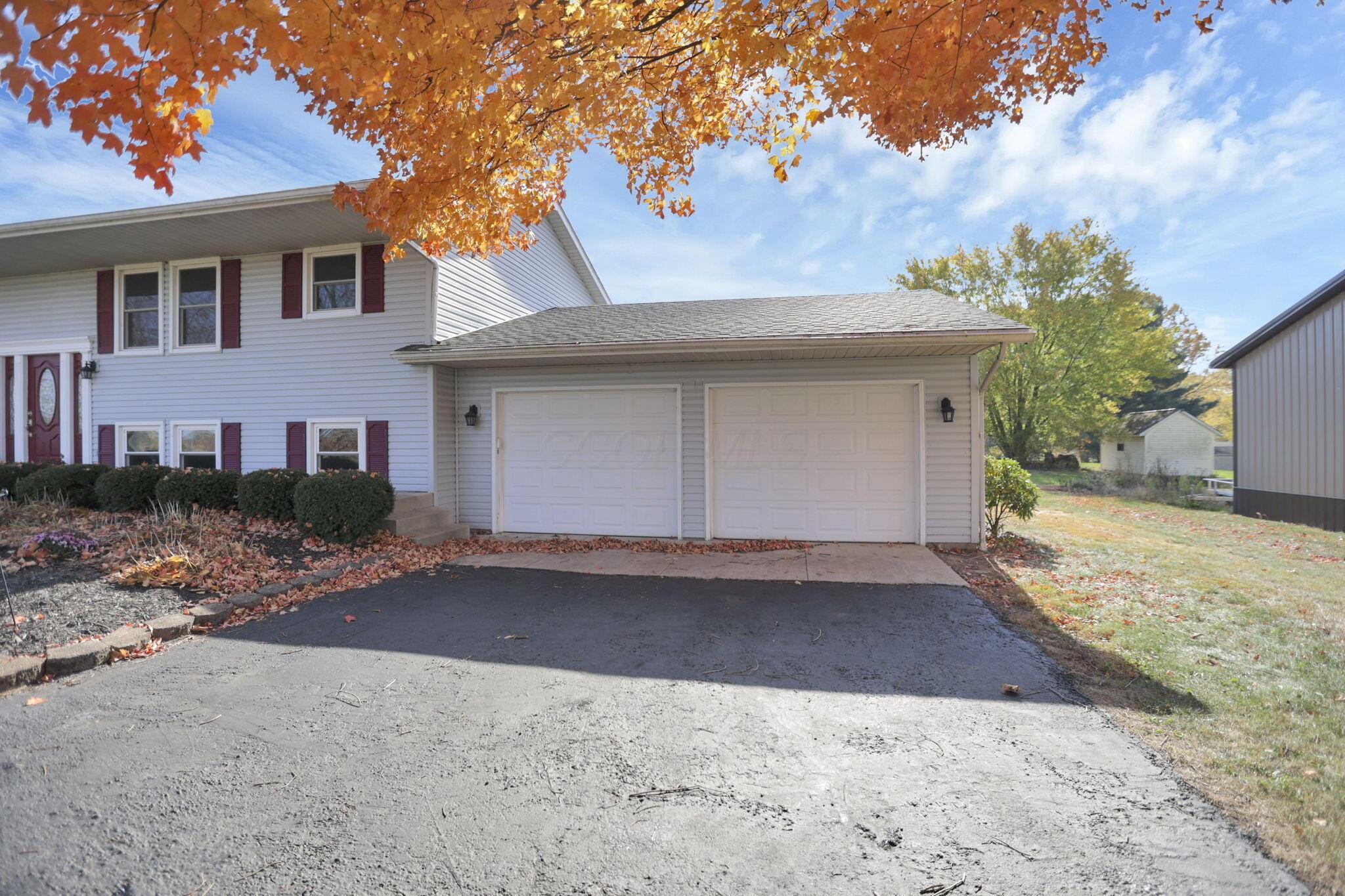 8624 Stewart Road Northeast Newark, OH 43055 - Photo 9 of 105 10-web-or-mls-BS5A0110