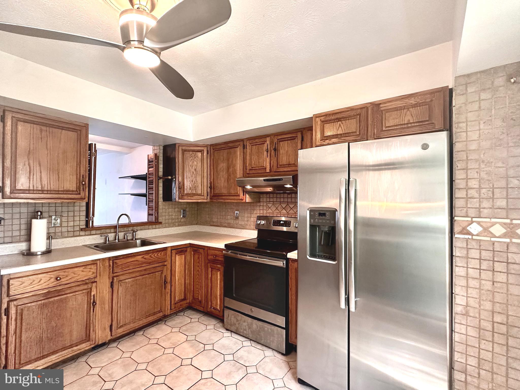 689 Clearview Avenue Hampstead, MD 21074 - Photo 6 of 28