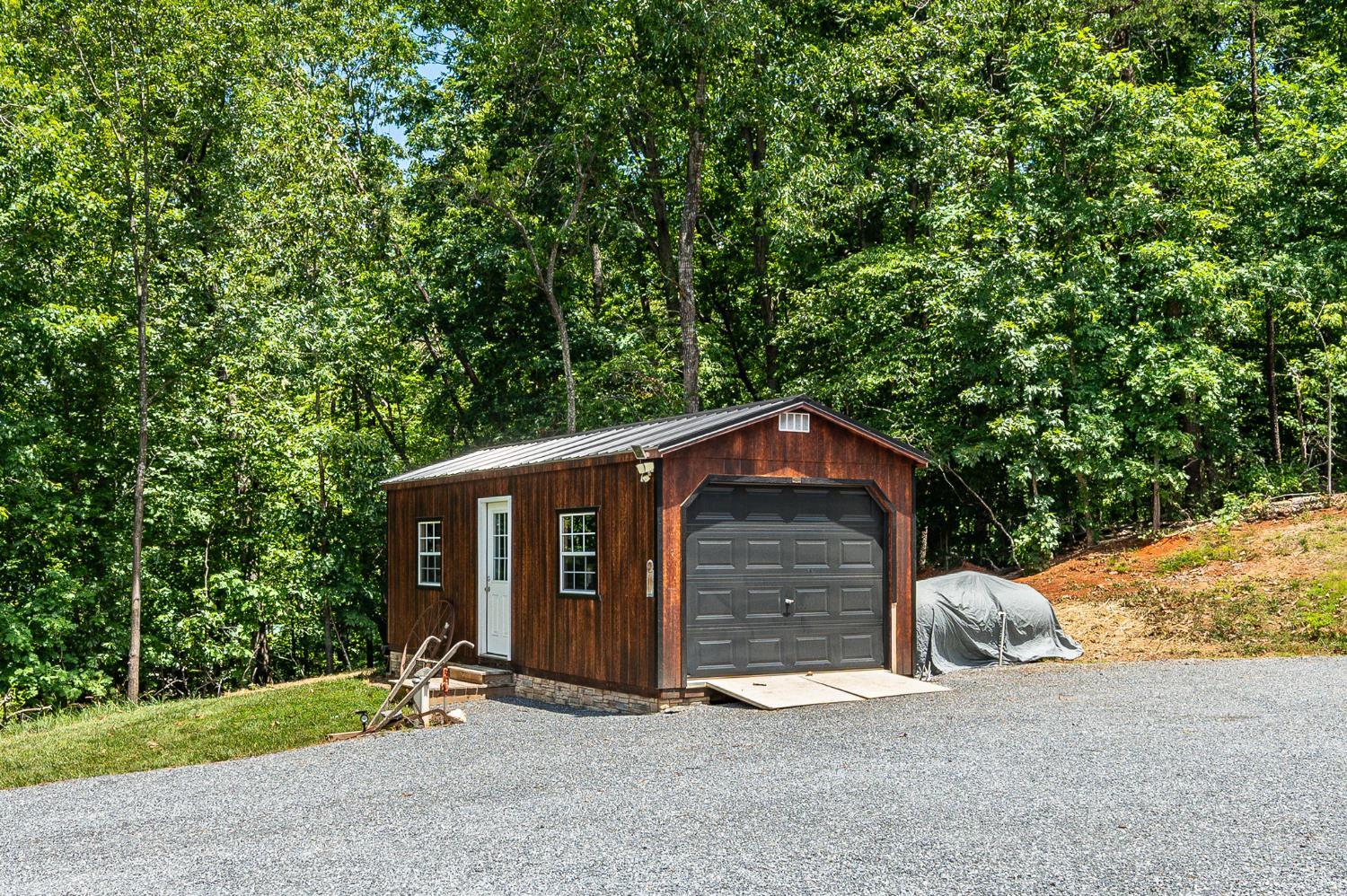 1614 Venturous Trail Goode, VA 24556 - Photo 63 of 72