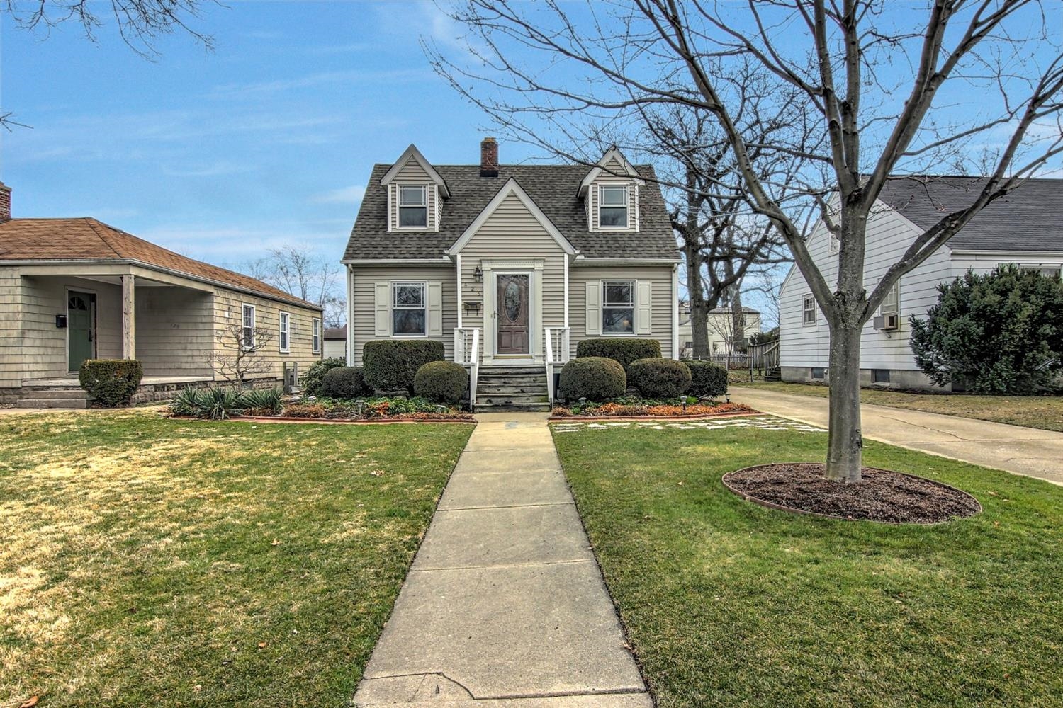 425 North Rensselaer Street Griffith, IN 46319 - Photo 1 of 10 1500x1000