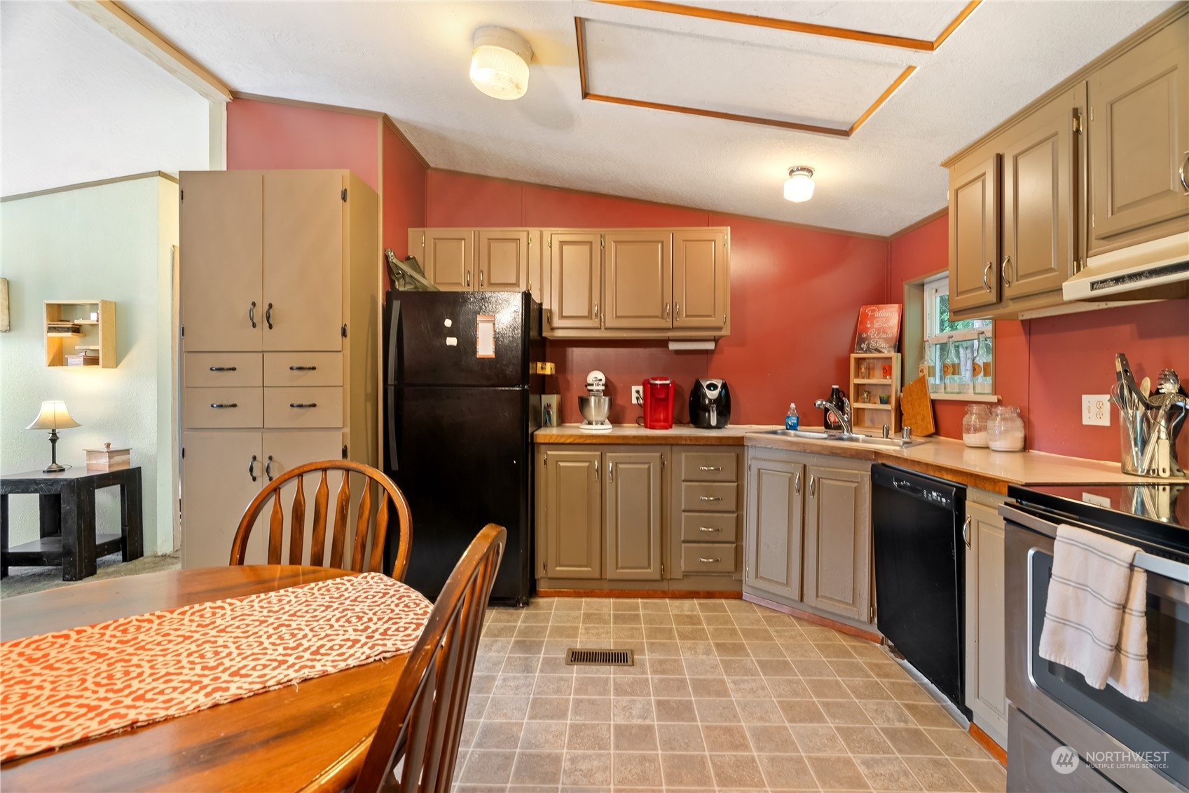 130 West Prairie Loop Road Elma, WA 98541 - Photo 10 of 37 Gallery Image 10