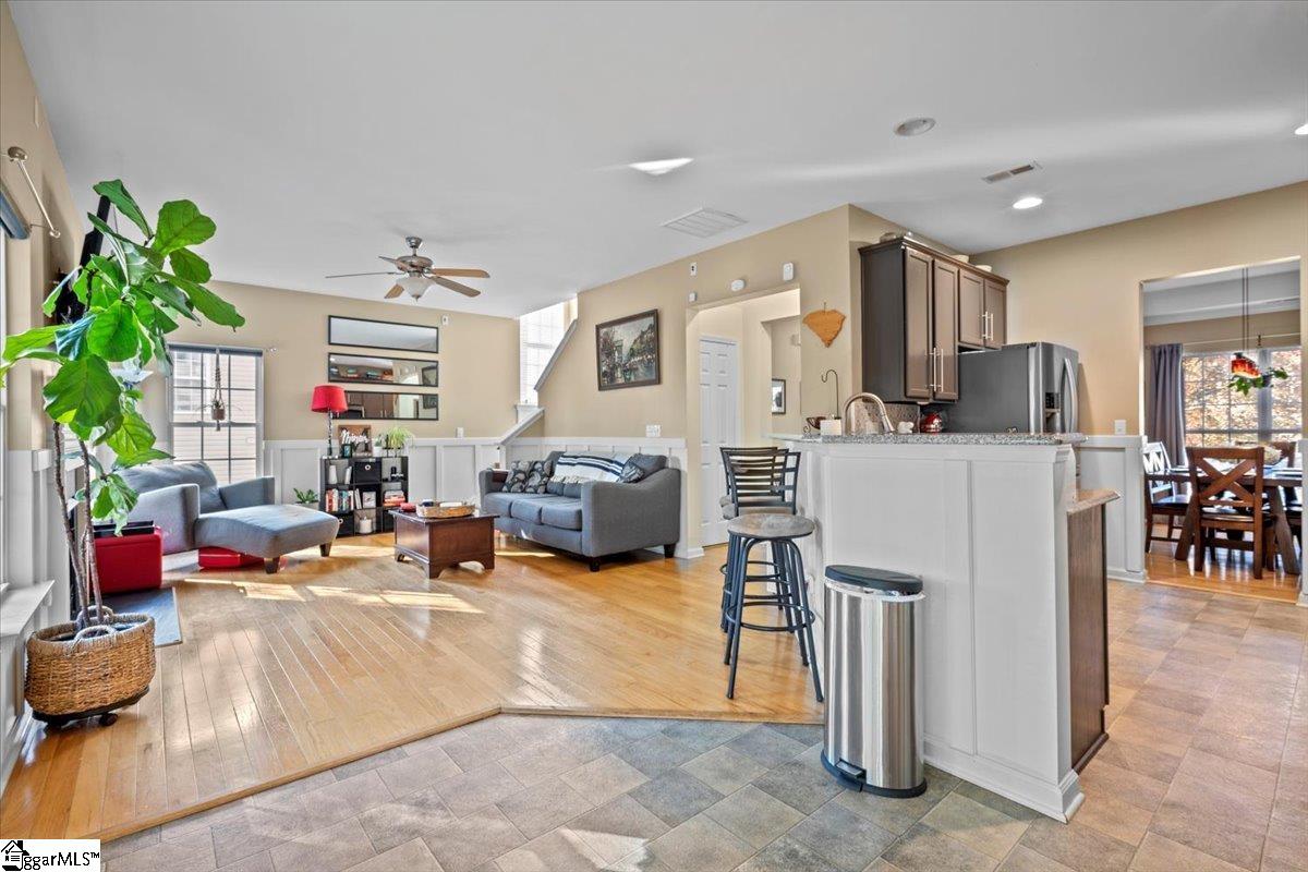 205 Woodvine Way Mauldin, SC 29662 - Photo 12 of 36 Gallery Image 12
