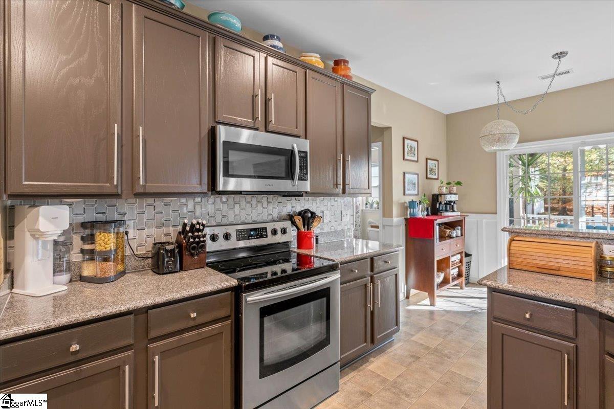 205 Woodvine Way Mauldin, SC 29662 - Photo 10 of 36 Gallery Image 10