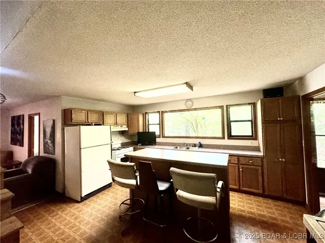 $164,000 | 624 Lake Placid Road, Stover, MO 65078