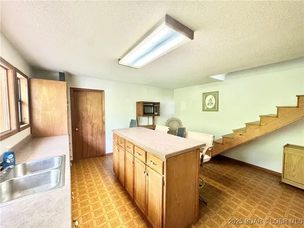 $164,000 | 624 Lake Placid Road, Stover, MO 65078