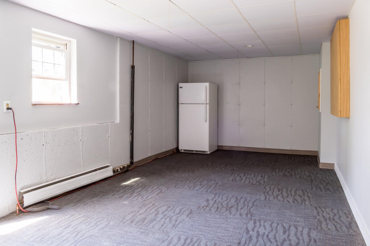 10 Radley Road Freeport, ME 04032 - Photo 22 of 44 38-Bonus room (2 of 2)