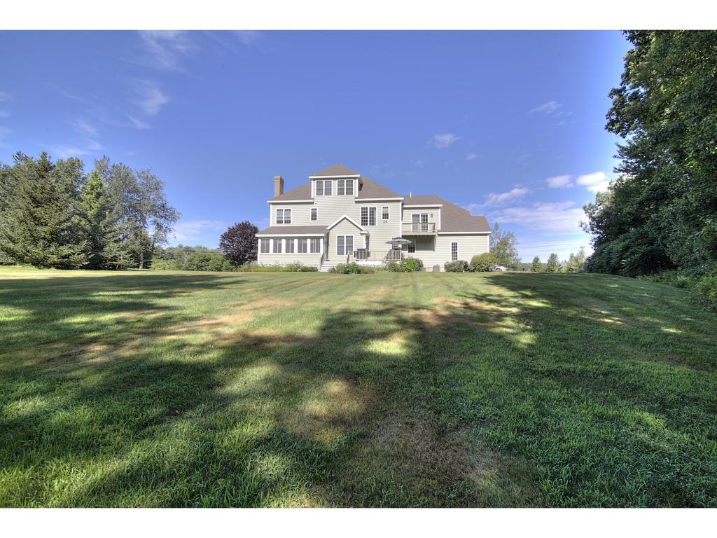 12 Spruce Lane Stratham, NH 03885 - Photo 4 of 40 Gallery Image 4