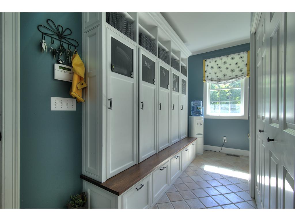 12 Spruce Lane Stratham, NH 03885 - Photo 5 of 40 Gallery Image 5