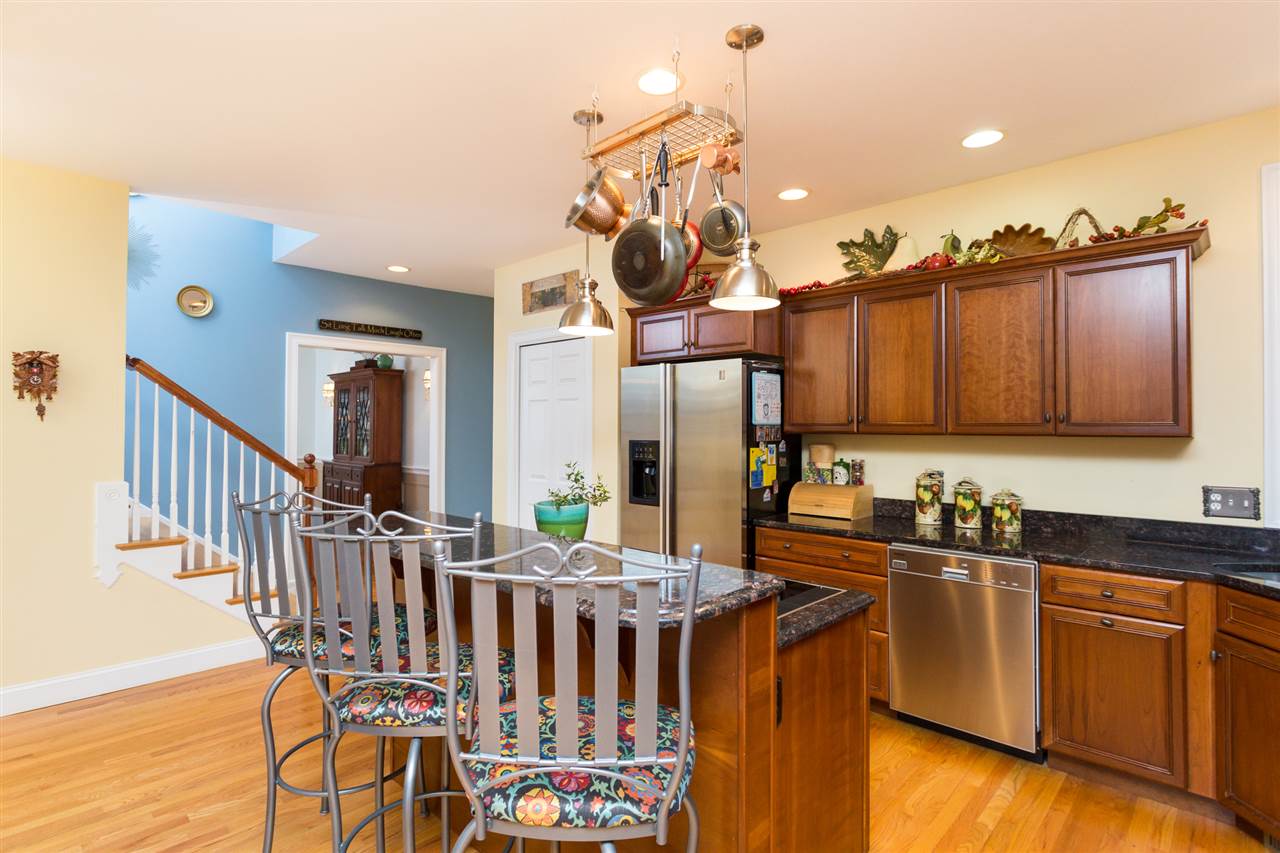 12 Spruce Lane Stratham, NH 03885 - Photo 6 of 40 Gallery Image 6