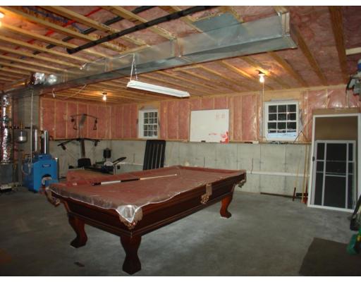 385 Williamsville Road Phillipston, MA 01331 - Photo 14 of 18 a room with furniture and pool table