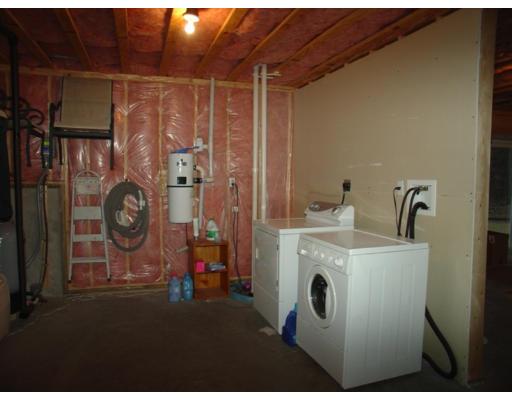 385 Williamsville Road Phillipston, MA 01331 - Photo 18 of 18 a utility room with dryer and washer
