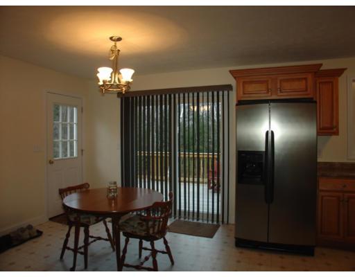 385 Williamsville Road Phillipston, MA 01331 - Photo 3 of 18 a view of a livingroom and dining room